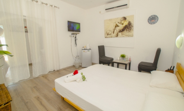 חדרי נופש לפי שעות בשרון 14