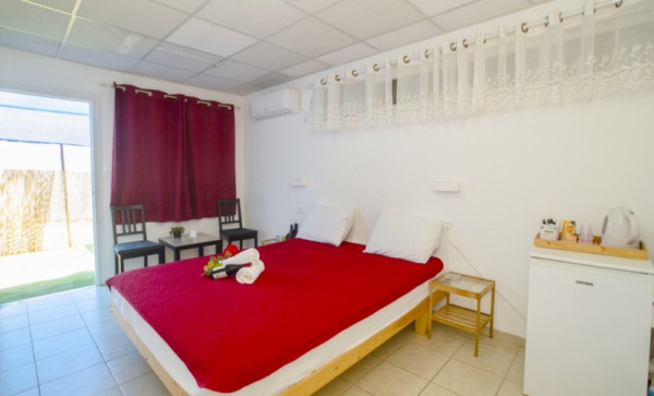 חדרי נופש לפי שעות בשרון 18