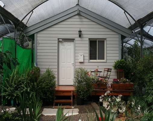 בקתה בעמק 10